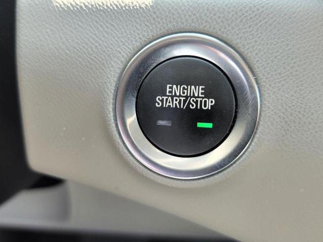 Photo of 2022 Summit White GMC Terrain