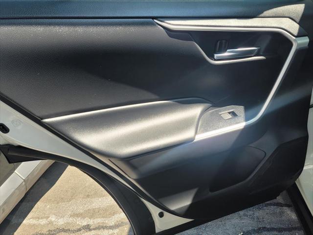 Photo of 2022 White Toyota RAV4