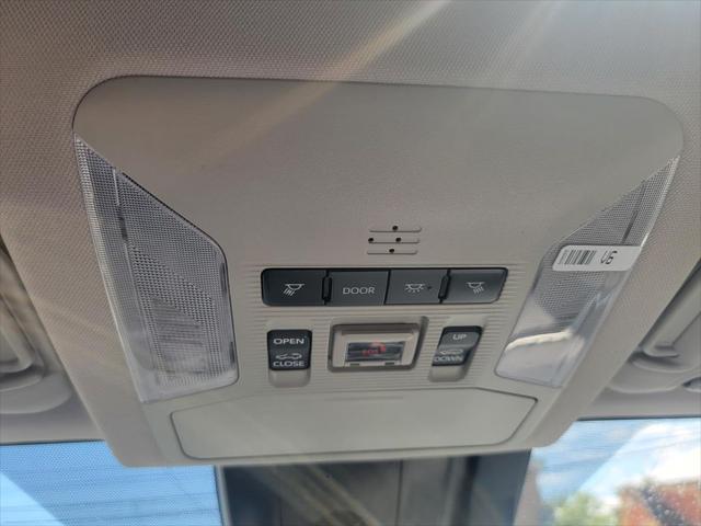 Photo of 2022 White Toyota RAV4