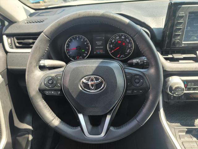 Photo of 2022 White Toyota RAV4