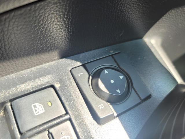 Photo of 2022 White Toyota RAV4
