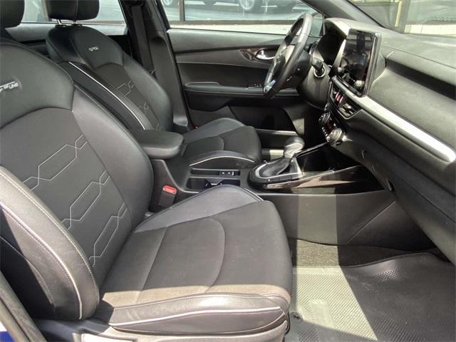 Photo of 2024 Deep Sea Blue Kia Forte