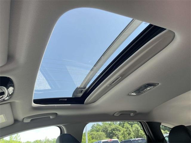 Photo of 2025 White Hyundai TUCSON
