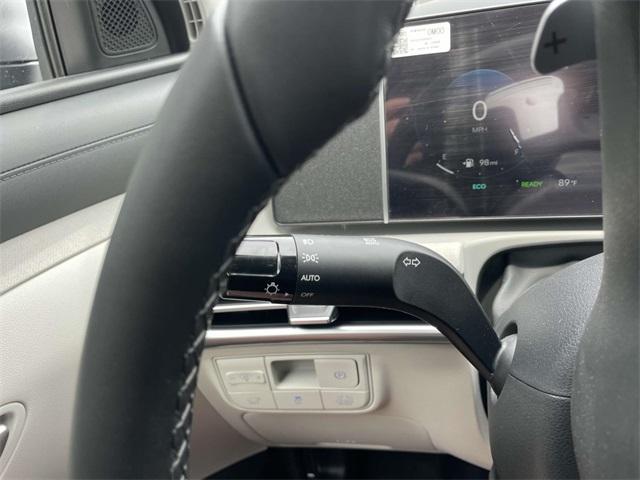 Photo of 2025 Gray Hyundai TUCSON Hybrid