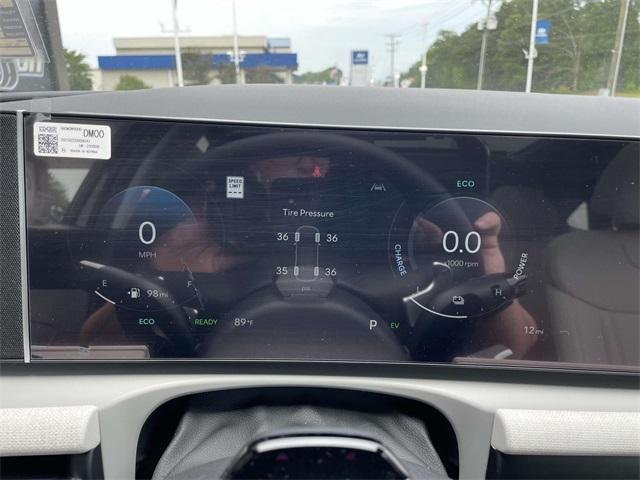 Photo of 2025 Gray Hyundai TUCSON Hybrid
