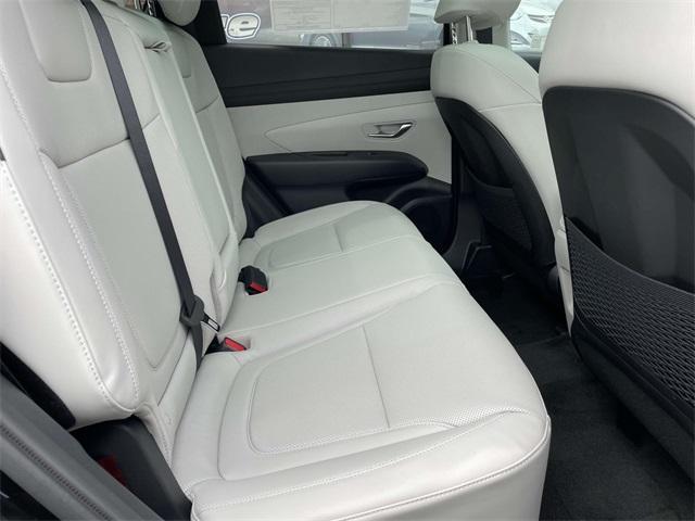 Photo of 2025 Gray Hyundai TUCSON Hybrid
