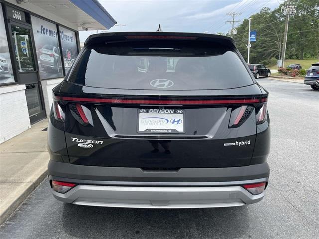 Photo of 2025 Gray Hyundai TUCSON Hybrid