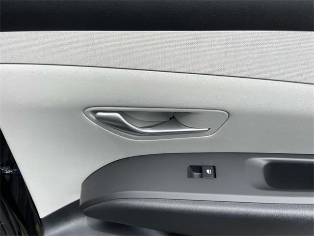 Photo of 2025 Gray Hyundai TUCSON Hybrid