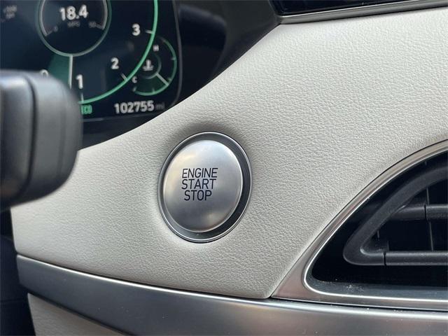 Photo of 2021 Hyper White Hyundai PALISADE