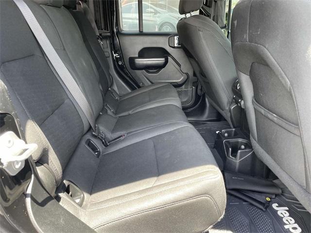 Photo of 2020 Black Clearcoat Jeep Gladiator