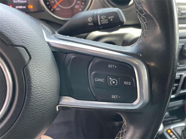 Photo of 2020 Black Clearcoat Jeep Gladiator