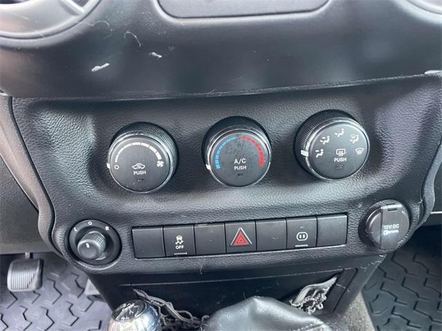 Photo of 2012 Black Jeep Wrangler Unlimited