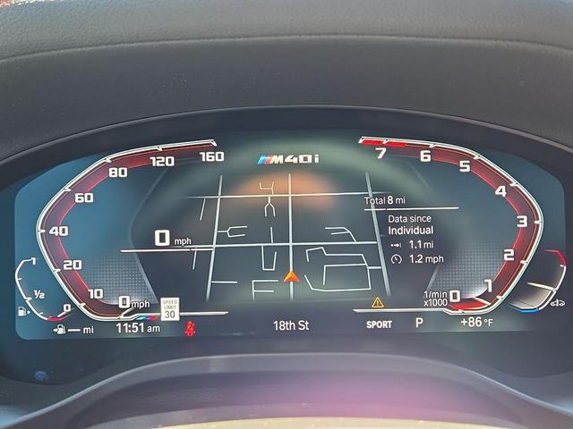 Photo of 2025 Alpine White BMW X4