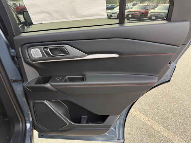 Photo of 2025 Vapor Blue Metallic Ford Explorer