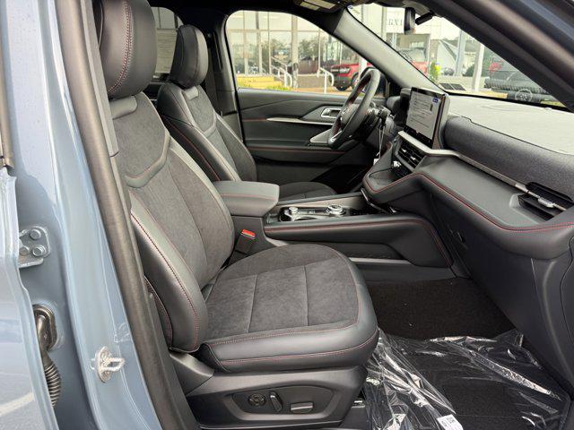 Photo of 2025 Vapor Blue Metallic Ford Explorer