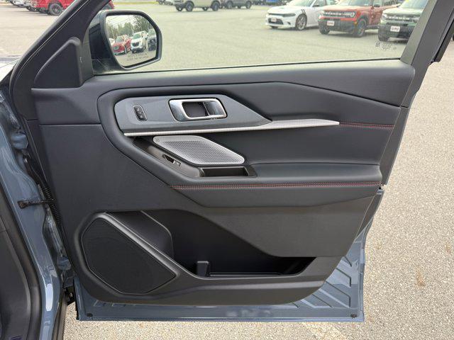 Photo of 2025 Vapor Blue Metallic Ford Explorer