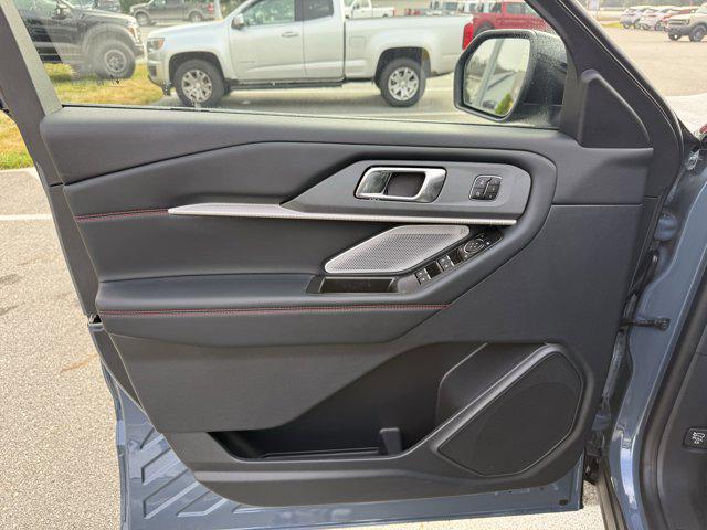 Photo of 2025 Vapor Blue Metallic Ford Explorer