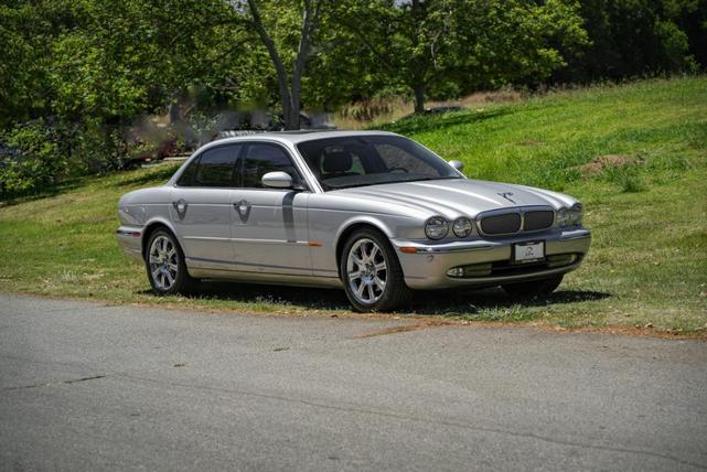 2004 Jaguar XJ8