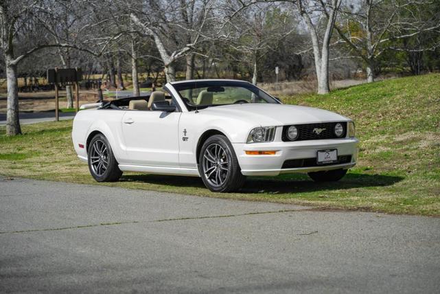 2005 Ford Mustang