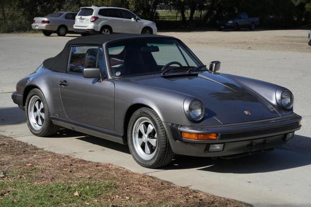 Photo of 1986 Gray Porsche 911