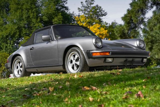 Photo of 1986 Gray Porsche 911