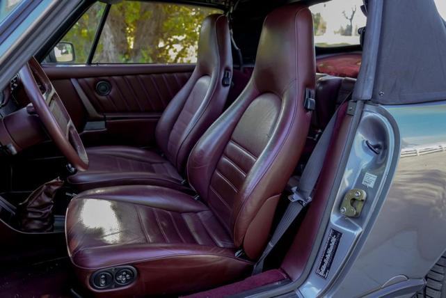 Photo of 1986 Gray Porsche 911