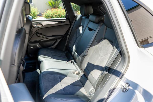 Photo of 2021 Gray Porsche Macan