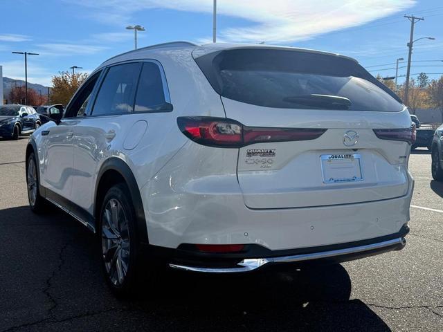 Photo of 2024 Rhodium White Metallic Mazda CX-90