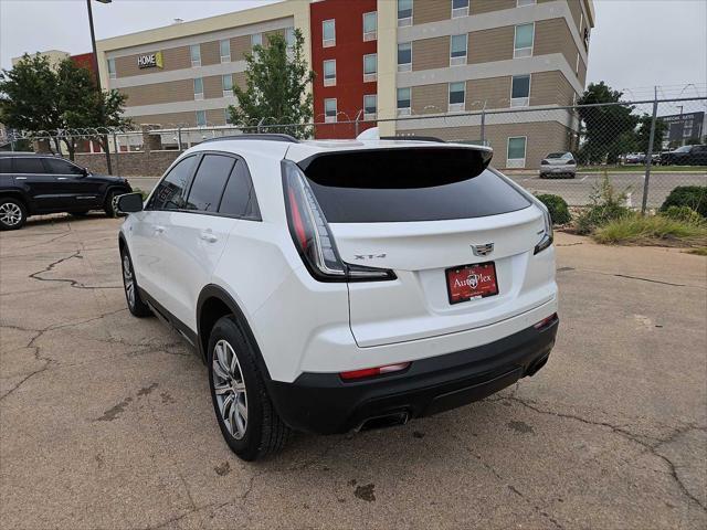 Photo of 2021 Crystal White Tricoat Cadillac XT4