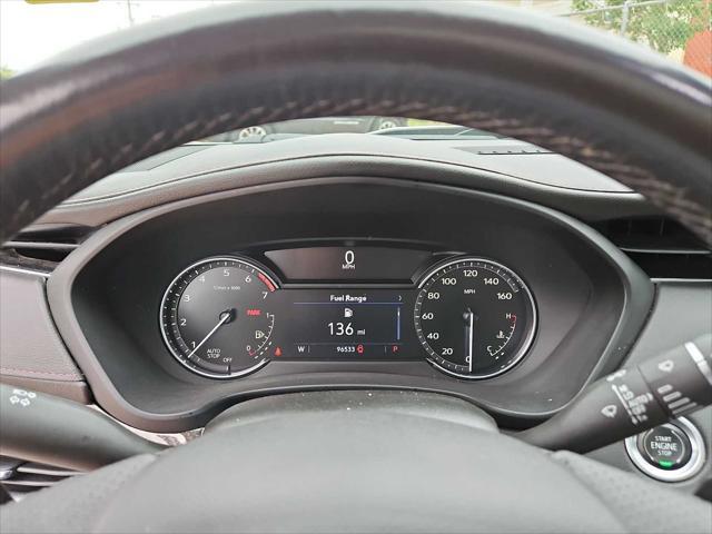 Photo of 2021 Crystal White Tricoat Cadillac XT4