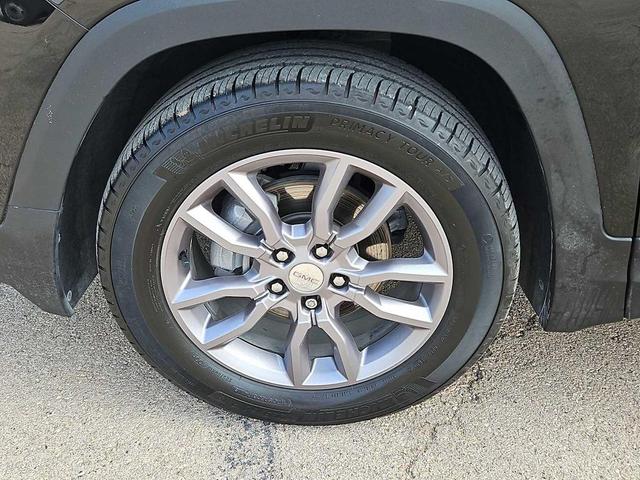 Photo of 2024 Ebony Twilight Metallic GMC Terrain