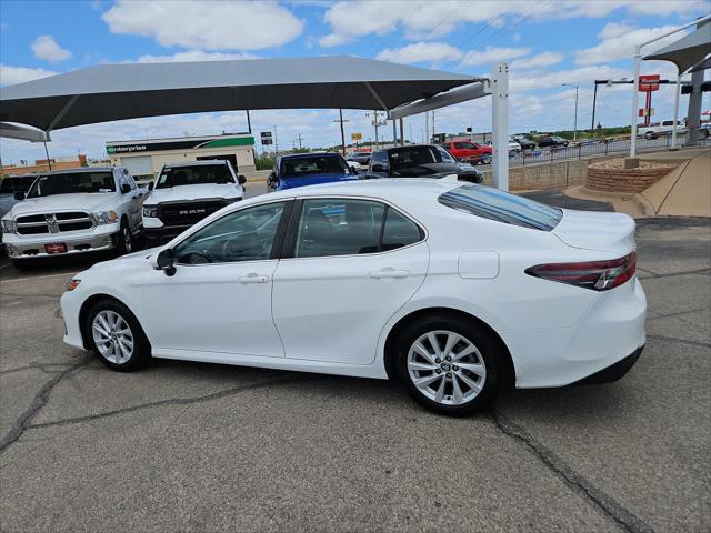 Photo of 2022 White Toyota Camry
