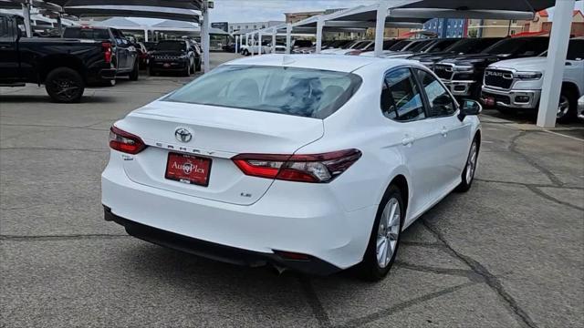 Photo of 2022 White Toyota Camry
