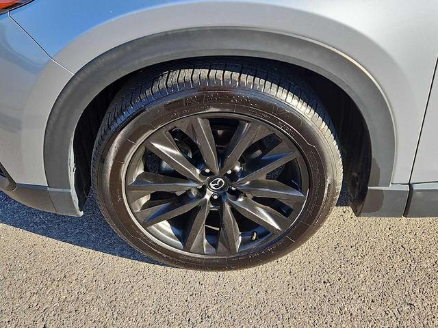 Photo of 2023 Sonic Silver Metallic Mazda CX-9