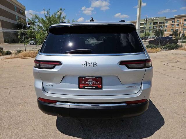 Photo of 2024 Silver Zynith Jeep Grand Cherokee L