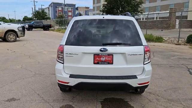 Photo of 2013 Satin White Pearl Subaru Forester