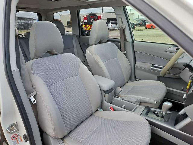 Photo of 2013 Satin White Pearl Subaru Forester