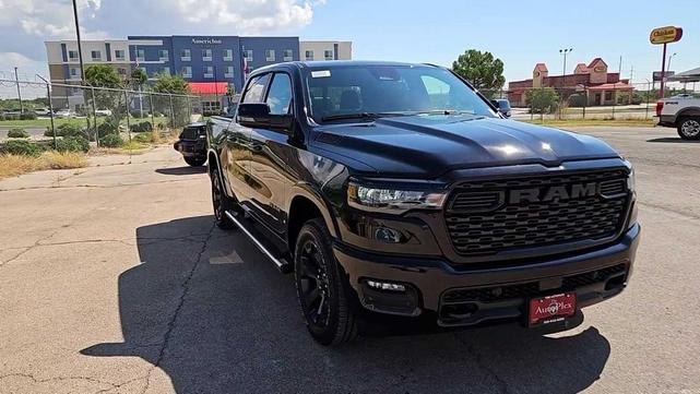 Photo of 2026 Diamond Black Crystal Pearlcoat RAM 1500