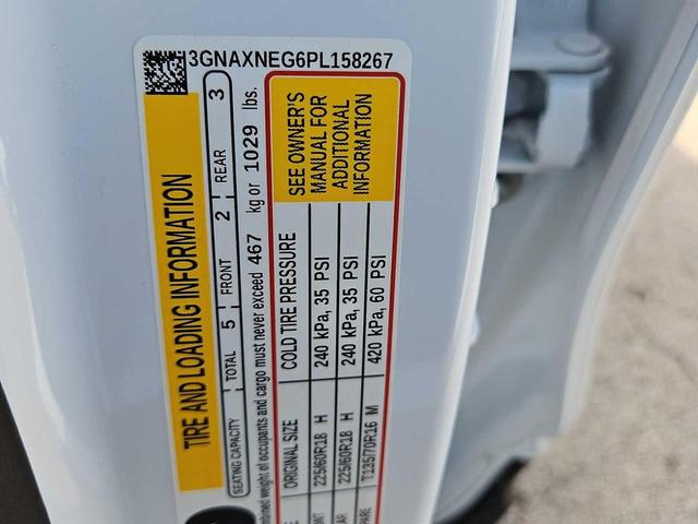 Photo of 2023 Summit White Chevrolet Equinox