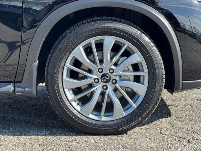 Photo of 2024 Black Obsidian INFINITI QX50