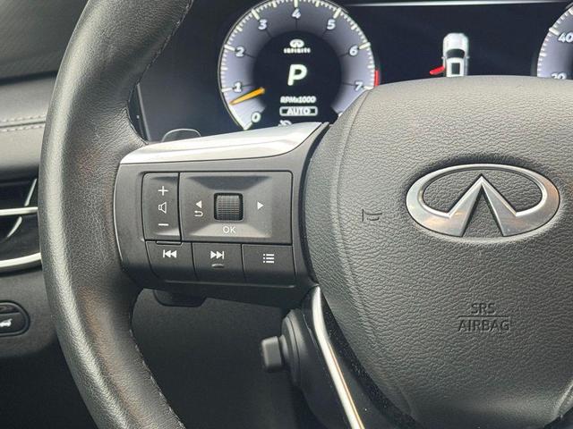 Photo of 2024 Warm Titanium INFINITI QX60