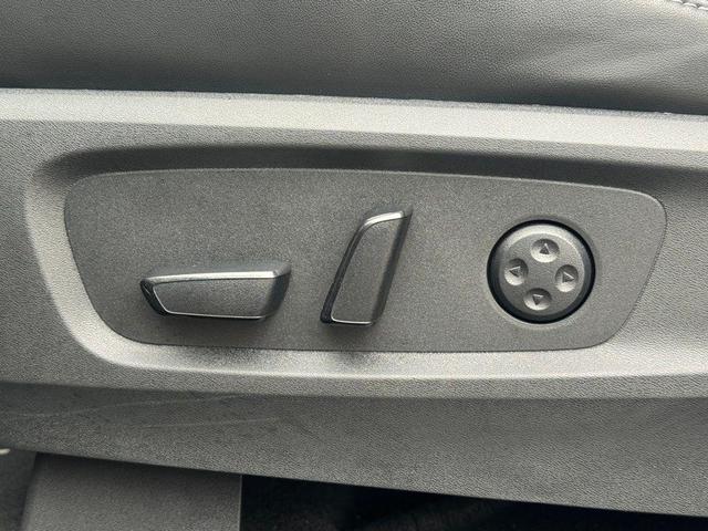 Photo of 2024 Warm Titanium INFINITI QX60