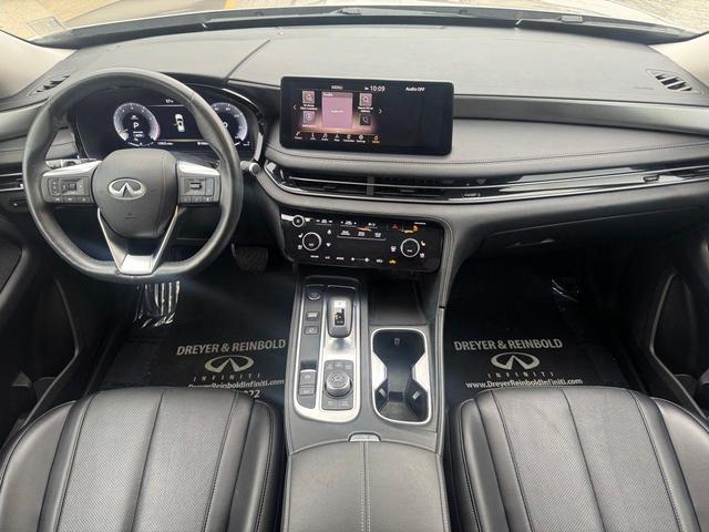 Photo of 2024 Warm Titanium INFINITI QX60