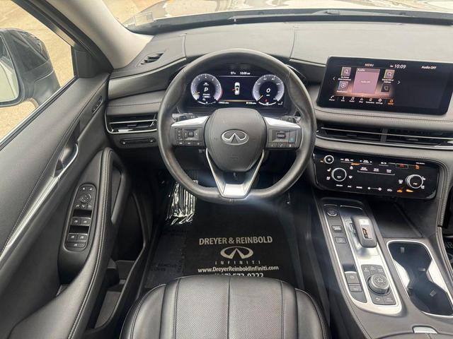 Photo of 2024 Warm Titanium INFINITI QX60