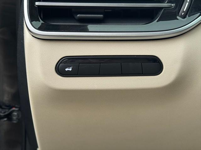 Photo of 2024 Mineral Black INFINITI QX60