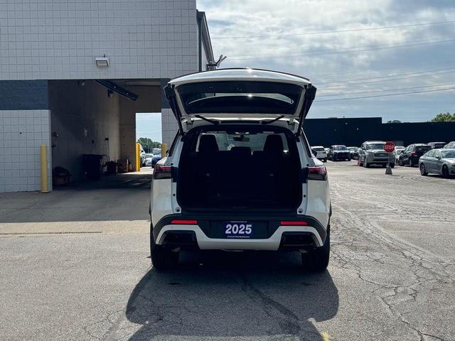 Photo of 2025 Majestic INFINITI QX60
