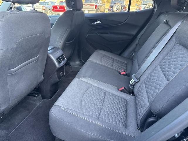 Photo of 2018 Mosaic Black Metallic Chevrolet Equinox