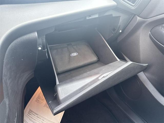 Photo of 2018 Shadow Black Ford Escape