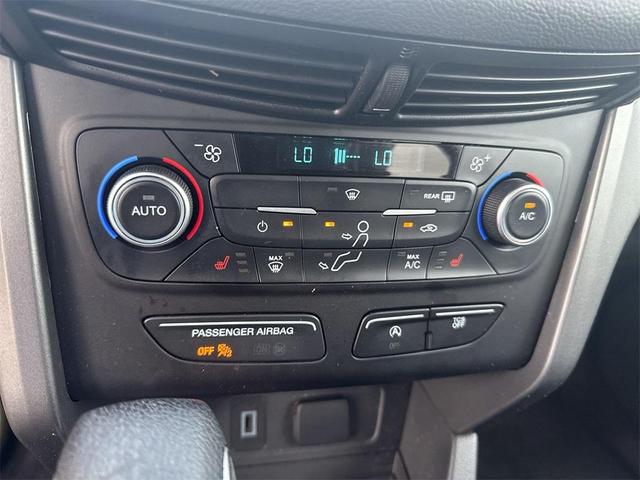 Photo of 2018 Shadow Black Ford Escape