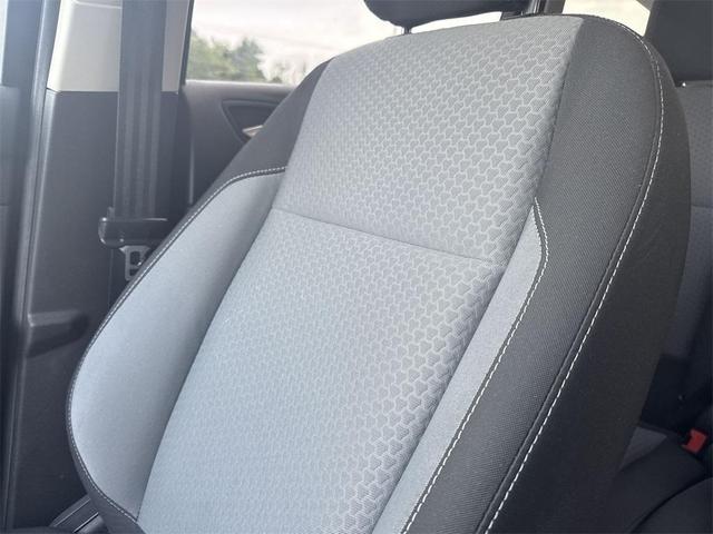 Photo of 2018 Shadow Black Ford Escape